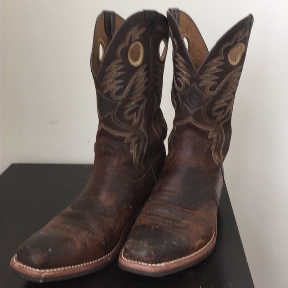 ARIAT Mens Heritage Roughstock Western Boot